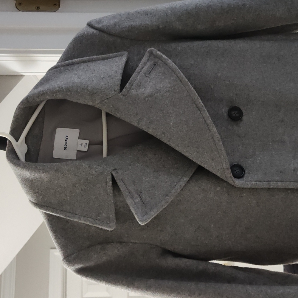 Old navy coat size Large tall
